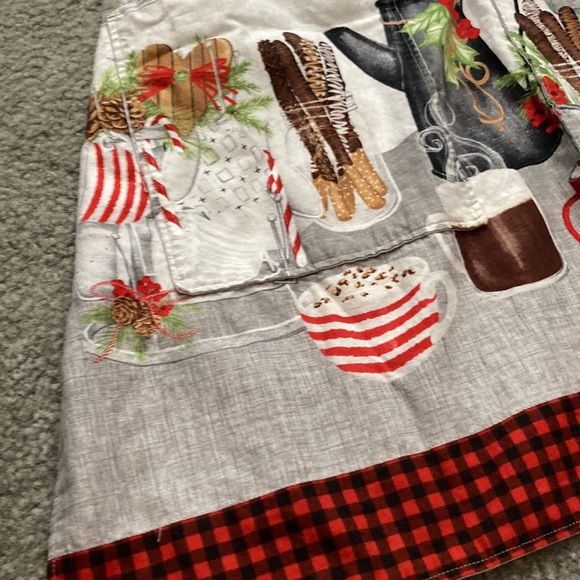 Christmas baking apron one size fits most great condition - Picture 4 of 5